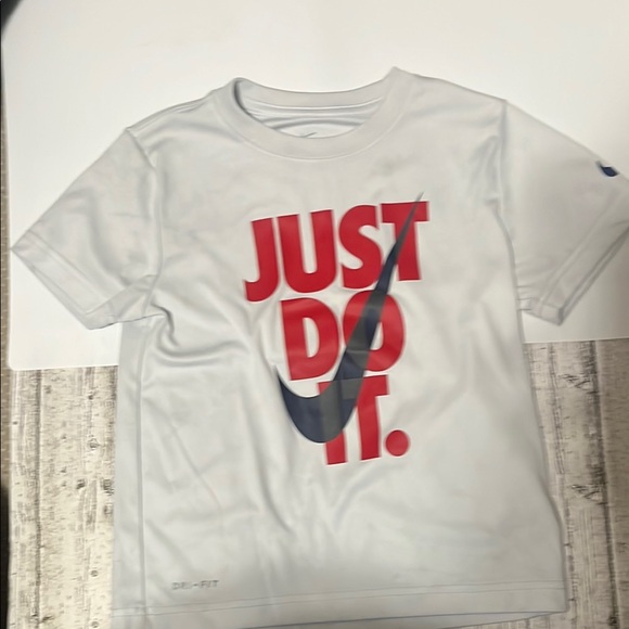 Nike White and Red Just Do It Short Sleeve Tee - Picture 1 of 3